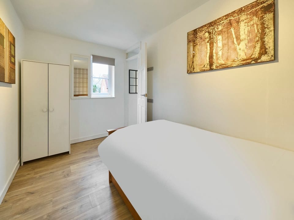 Cedar Cottage, Canterbury - Host & Stay