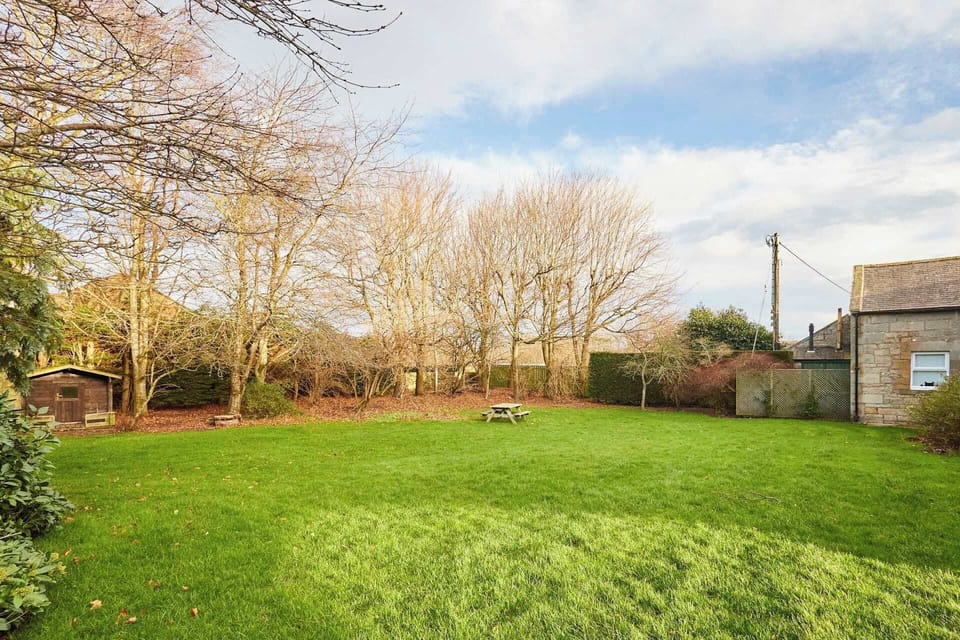 The Old Granary, Branton - Host & Stay