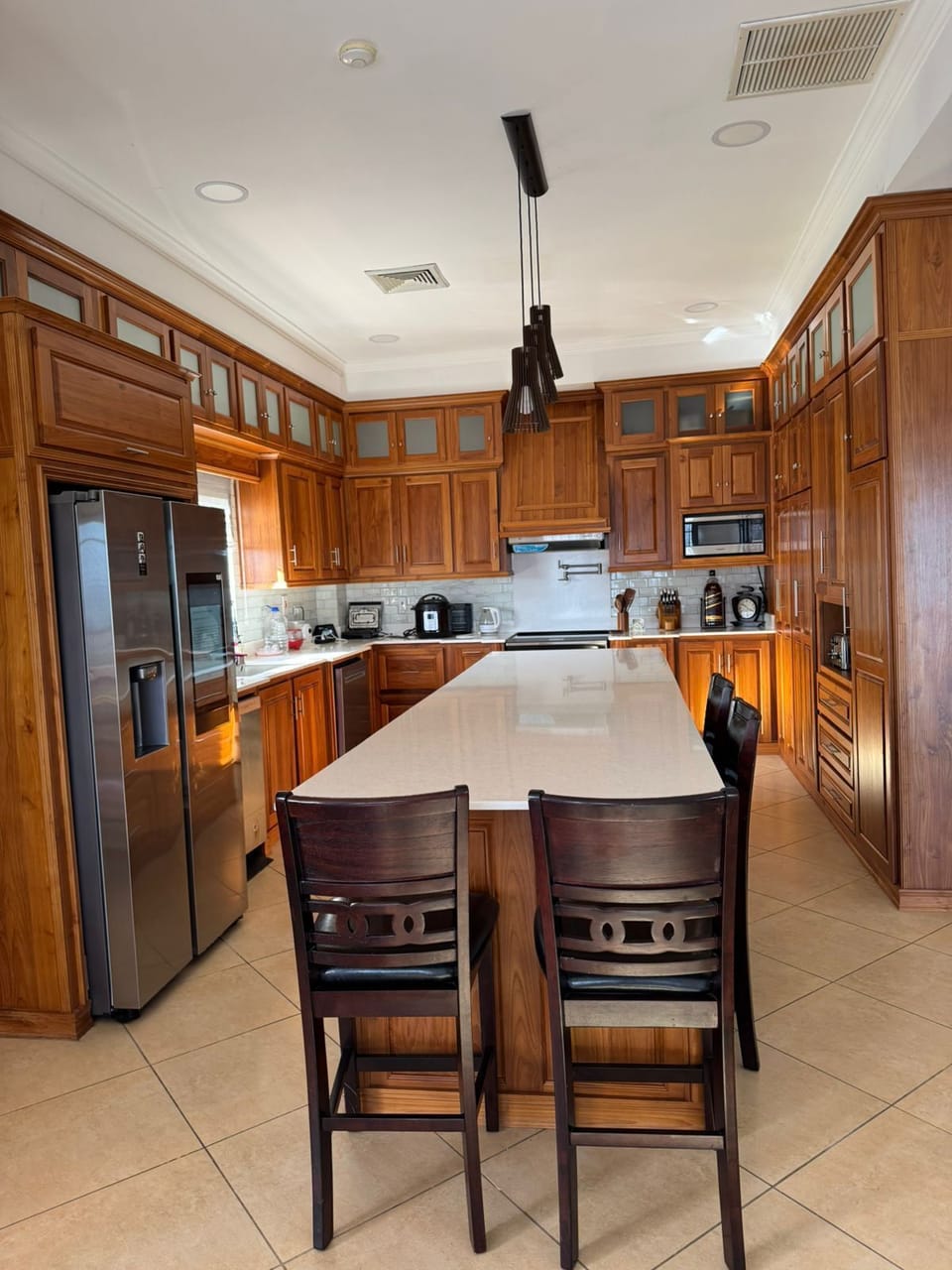Spacious chef's kitchen 