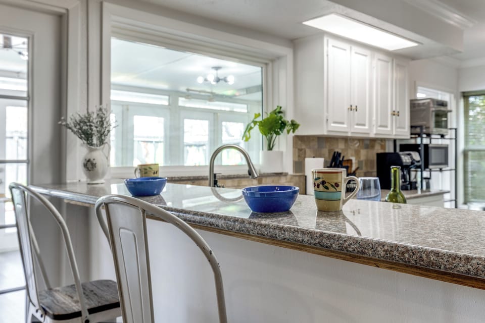 Our breakfast bar with two barstools.