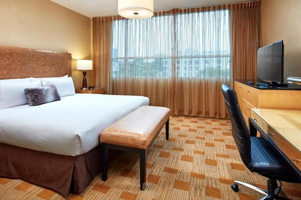 Unit with 1 King size bed