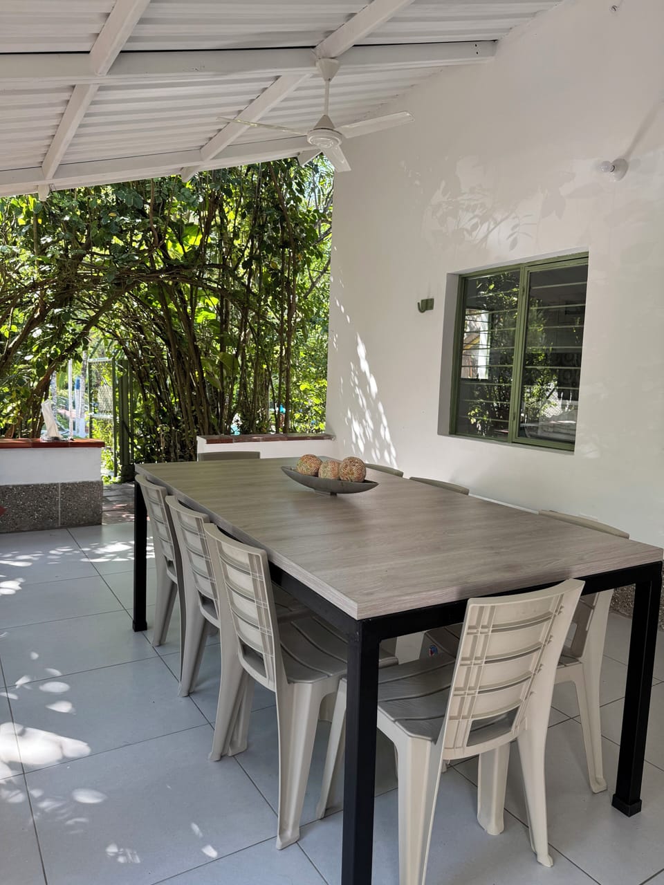 Outdoor dining