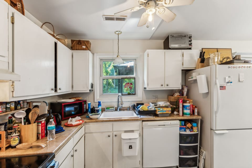 Sink, Refrigerator, Microwave, Oven, Indoors