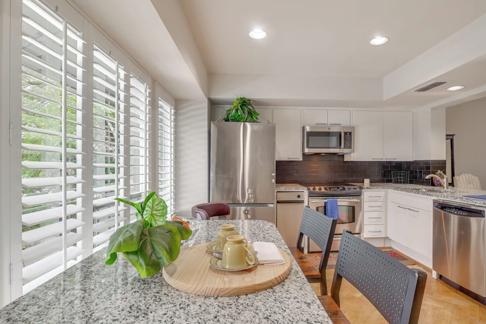 Kitchen | Dishwasher