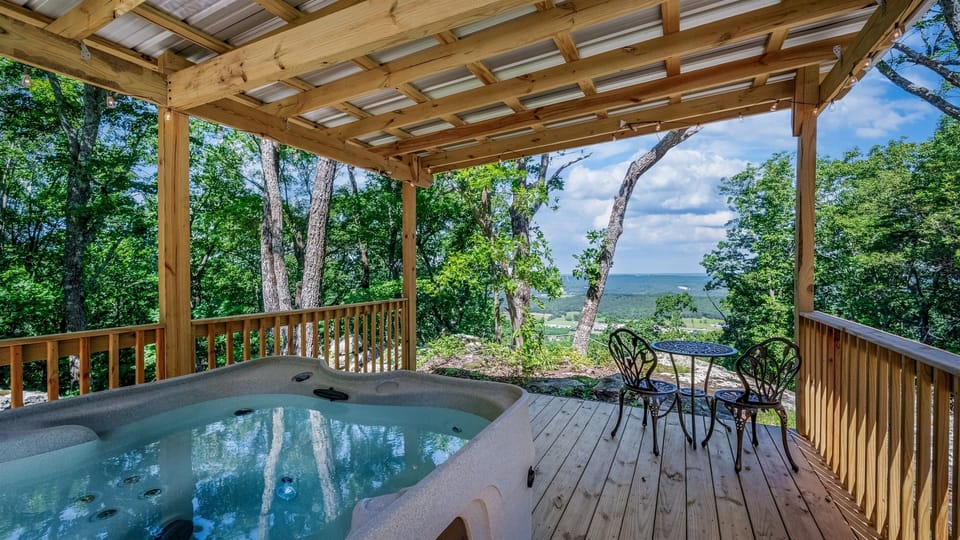 Gorgeous Spring and Summer views from covered hot tub!