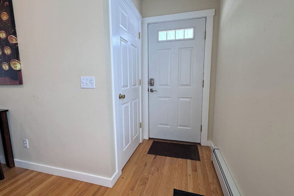 Entry to the apartment 