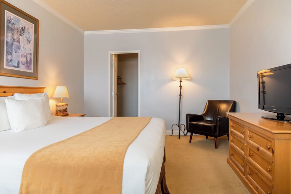 Bedroom. Interior and views may vary based on location and availability.