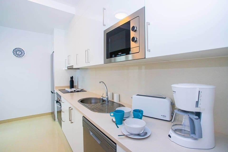 Design kitchen of Villa Amana with Airfryer and double coffee bar.
