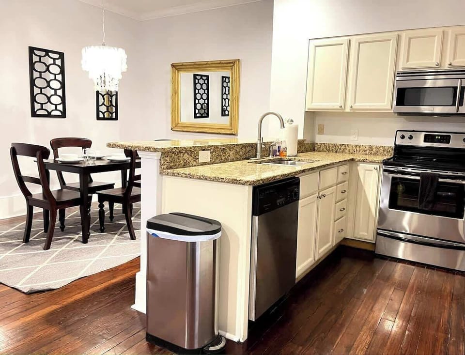 Newly-renovated - Our kitchen is equipped with everything you need to prepare home-cooked meals.