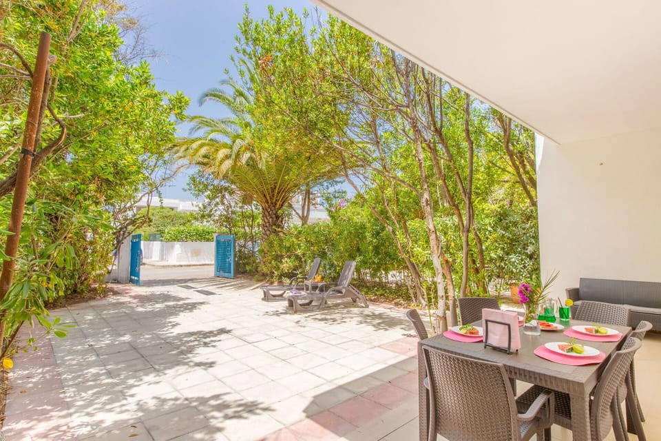 Shade, Garden, Landscaping, Eco Hotel, Tropics, Outdoor Furniture, Resort, Walkway