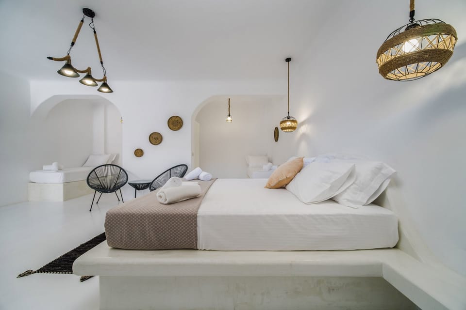 Cozy double and 2 single beds available