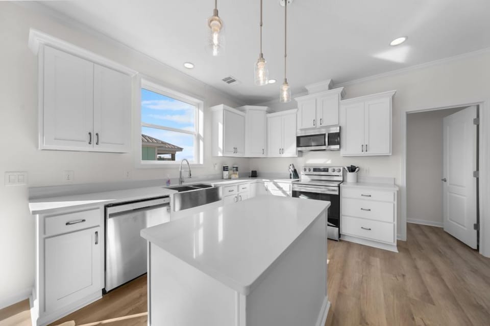 9 Doodle Dunes Kitchen