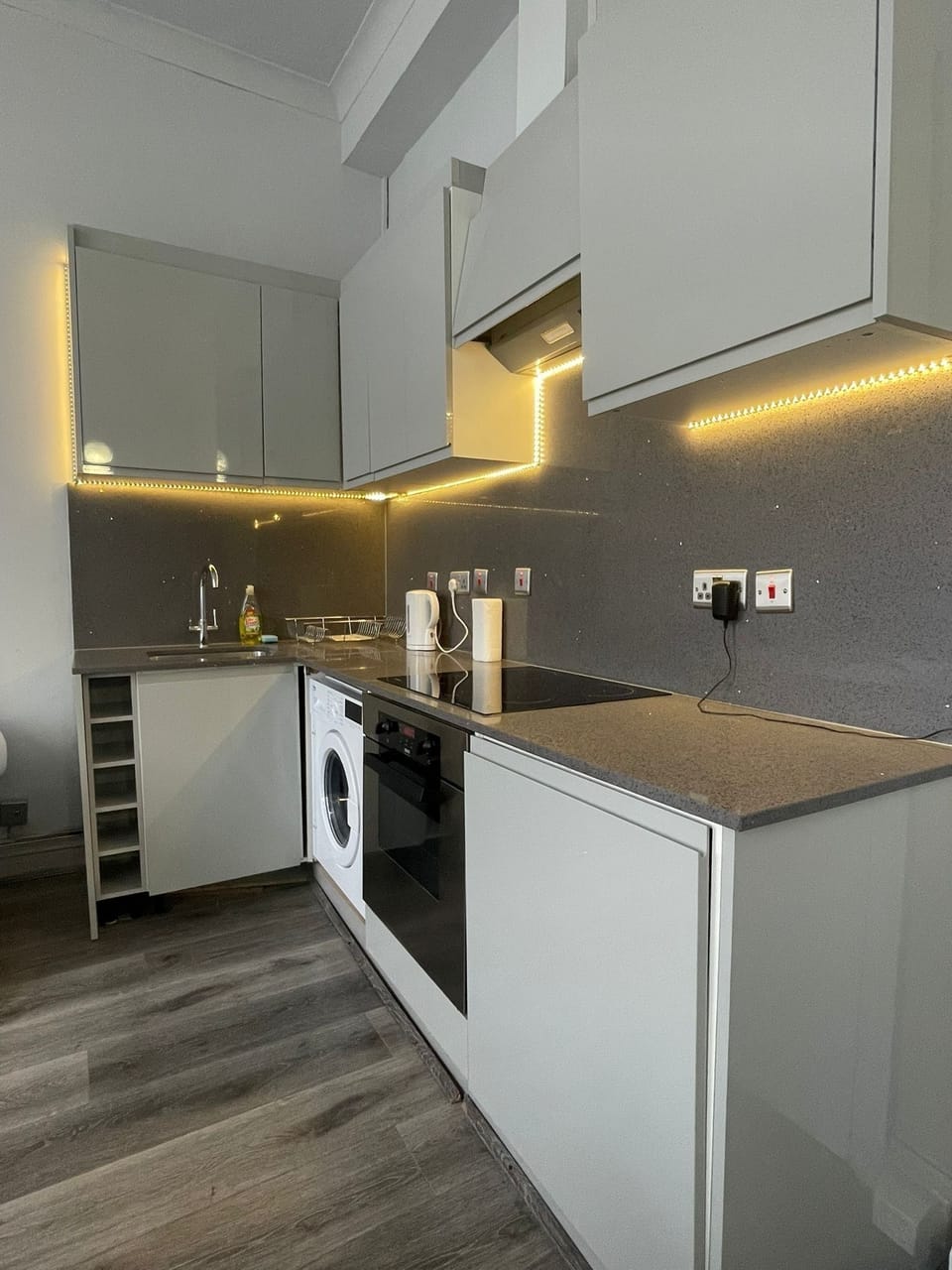 Flat 2/4 / Kitchen