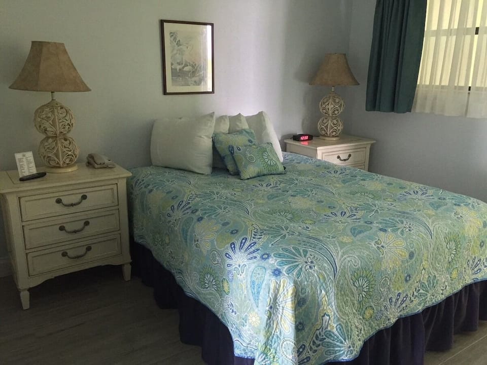 Bedroom. Interior and views may vary based on location and availability.