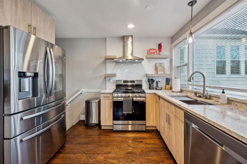 Indoors, Hardwood, Kitchen, Floor, Flooring