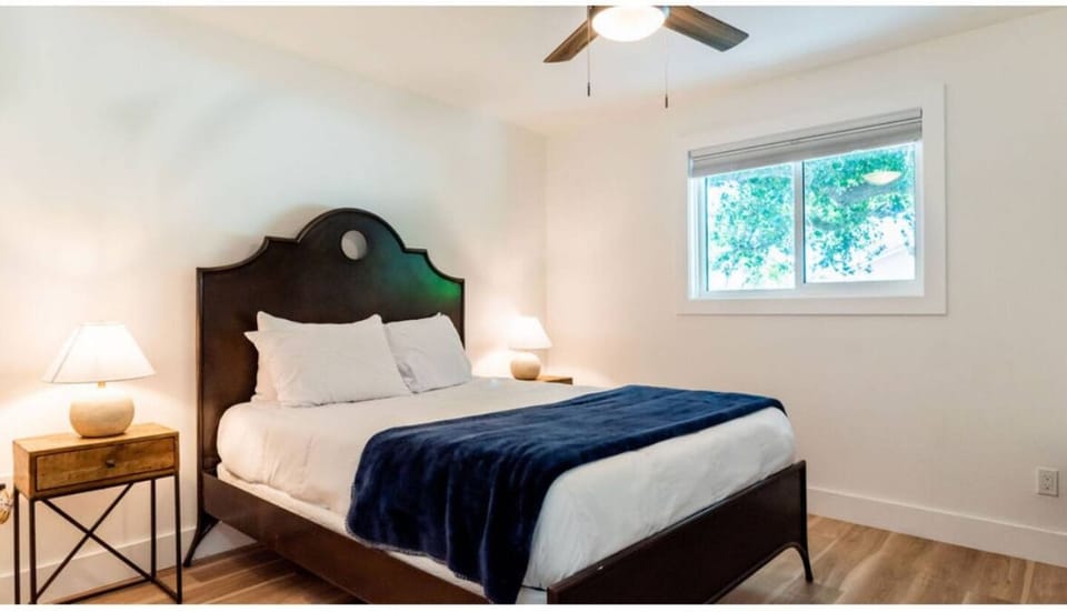 Queen bedroom