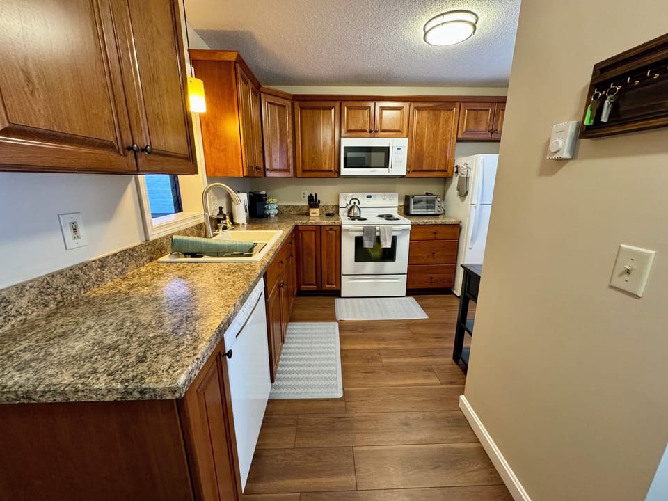Fully equipped kitchen