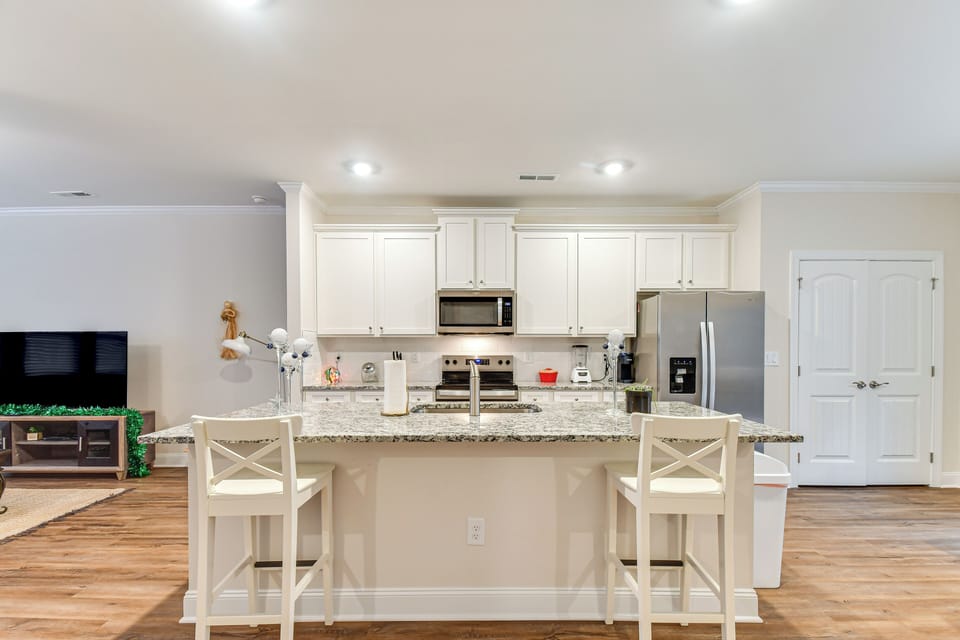 Kitchen | Bar Seating | Dishwasher | 2nd Floor