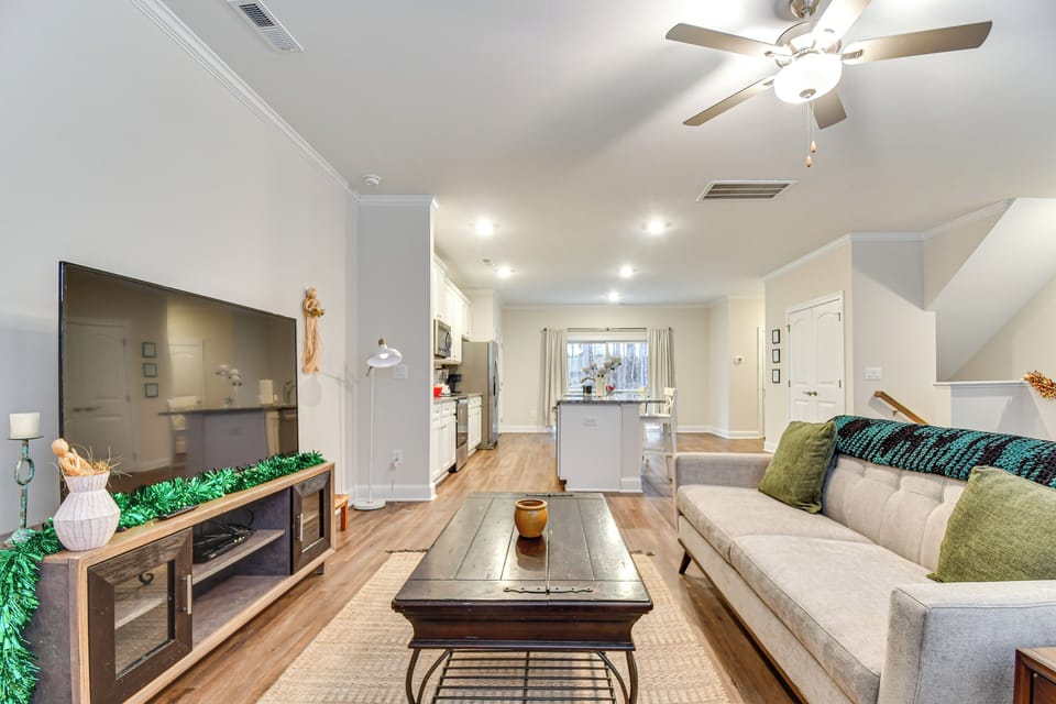 Living Room | Smart TV | 2nd Floor