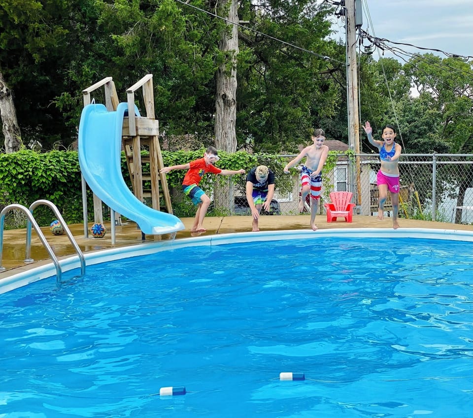 Swimming pool