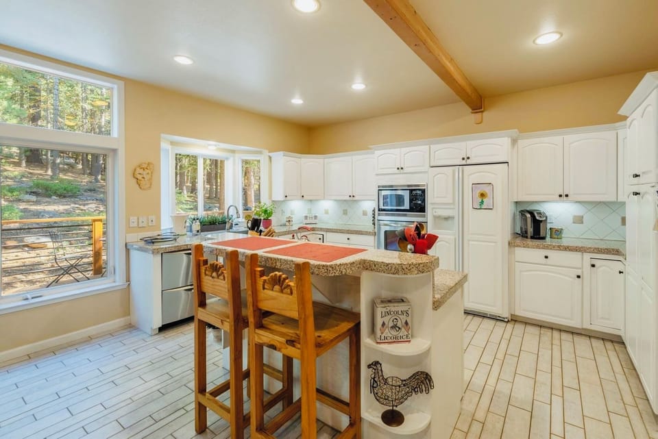 Breakfast bar