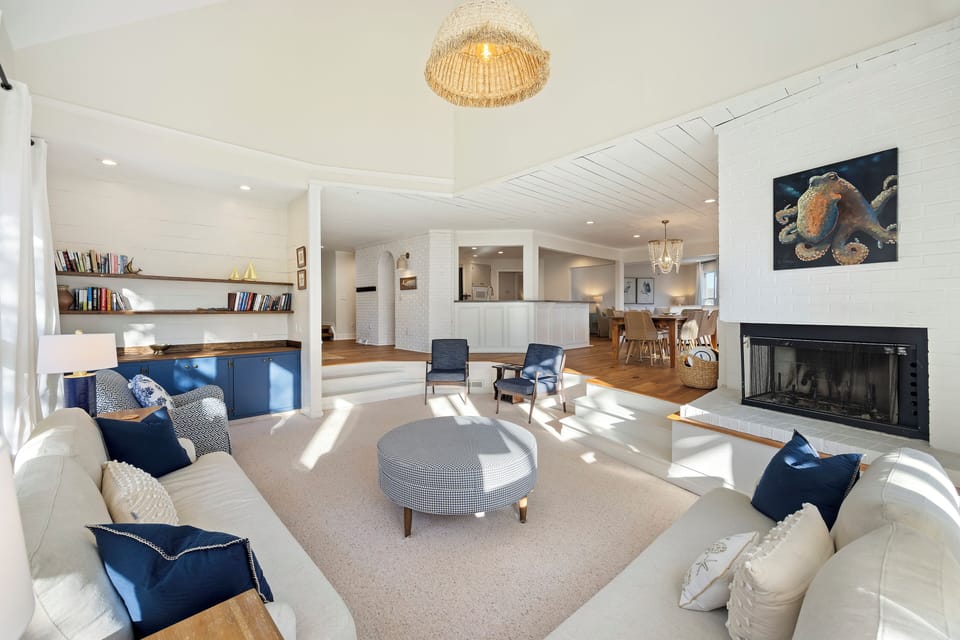 Ample space to spread out!