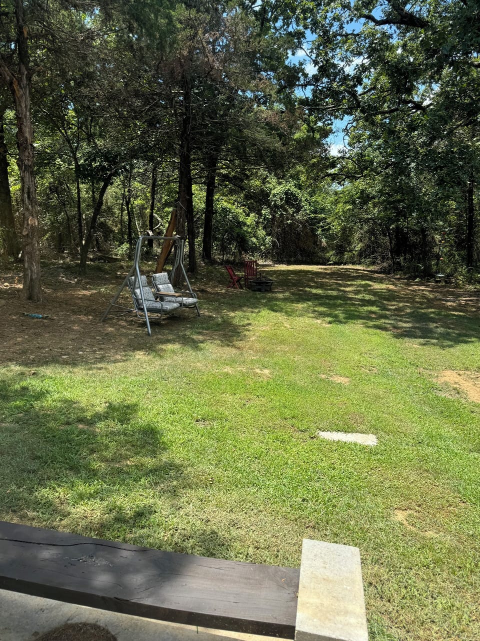 Lots of shade in the yard. 