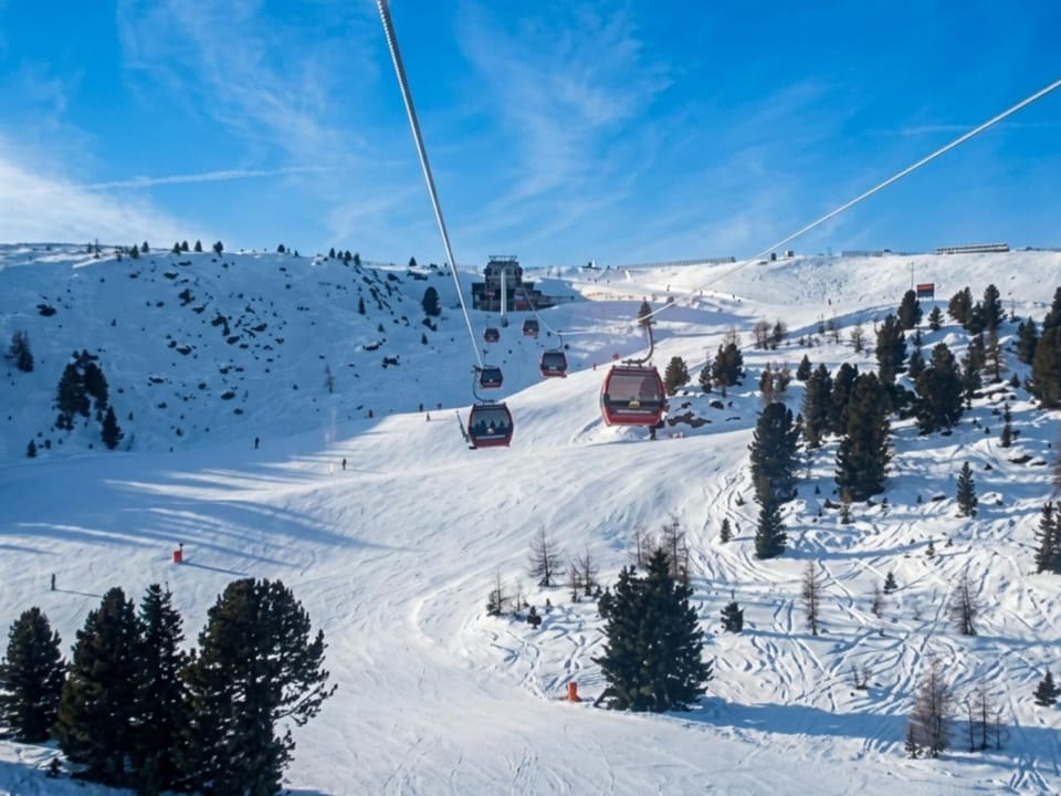 Region [winter] (>5 km)