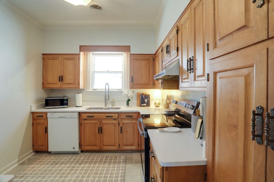 Kitchen | Refrigerator | Drip Coffee Maker