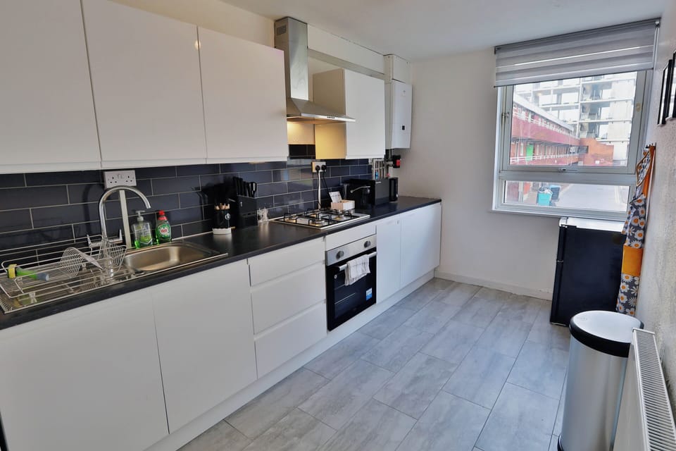 Kitchen 1 (2)