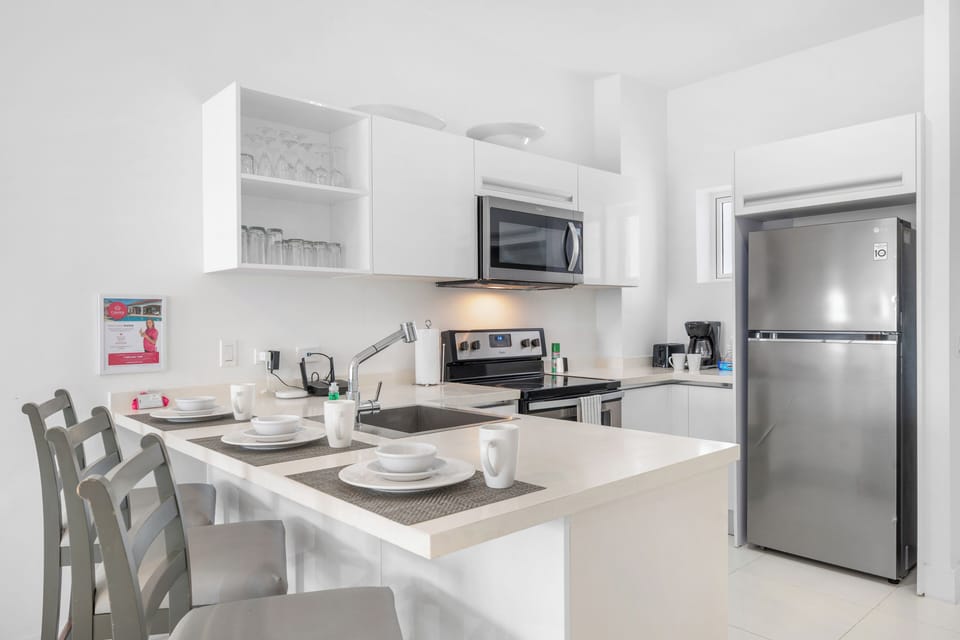 A bright, functional space that brings convenience to your island retreat
