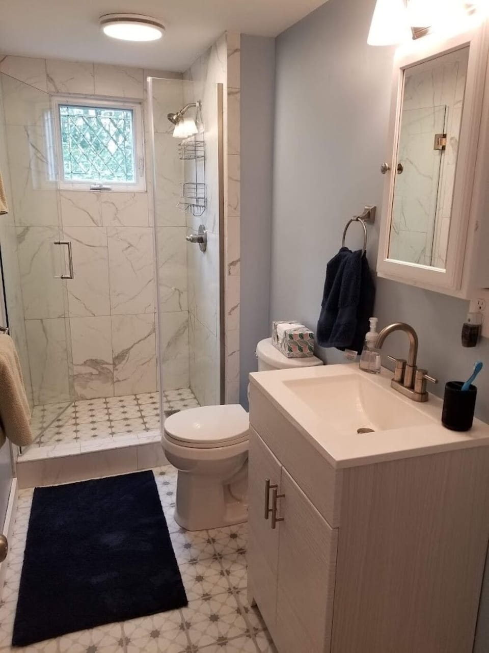 2nd Floor North Full Bath