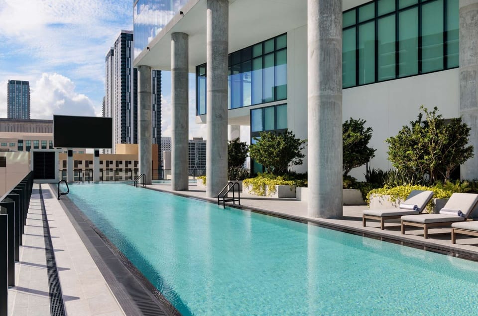 98. The Elser Hotel Miami..