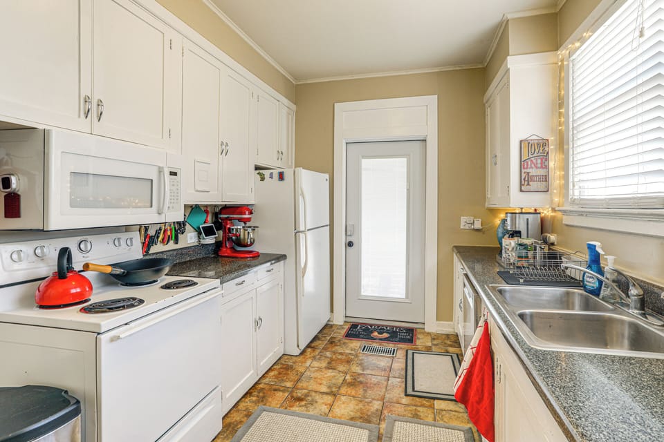 Kitchen | 1st Floor | Drip & French Press Coffee Makers | Dishwasher