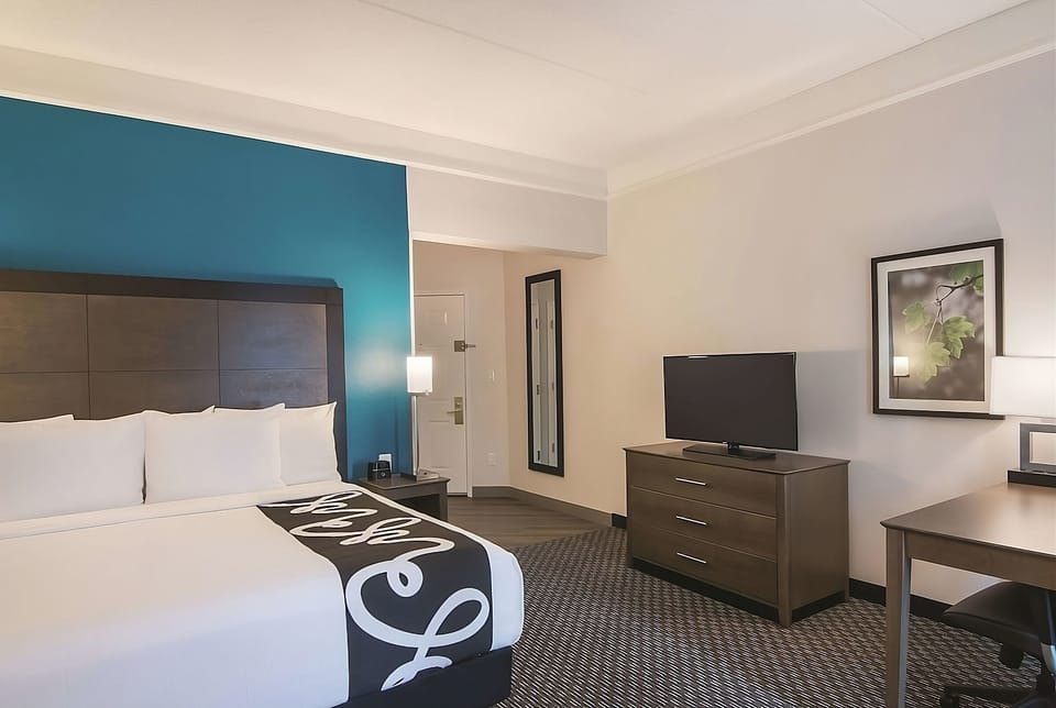 Settle in with easy TV viewing and roomy floor space.