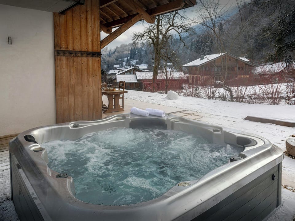Jacuzzi