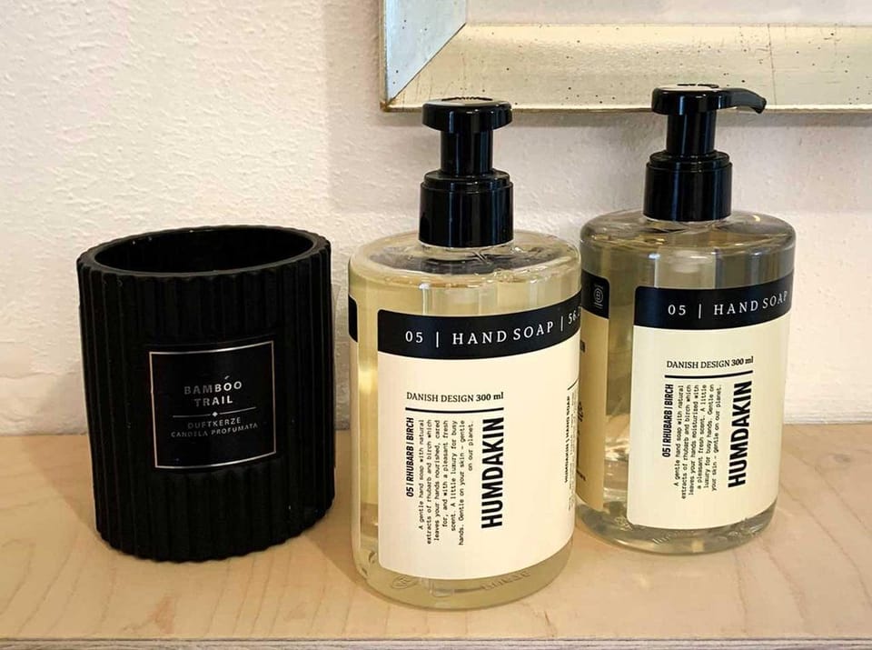Bathroom amenities