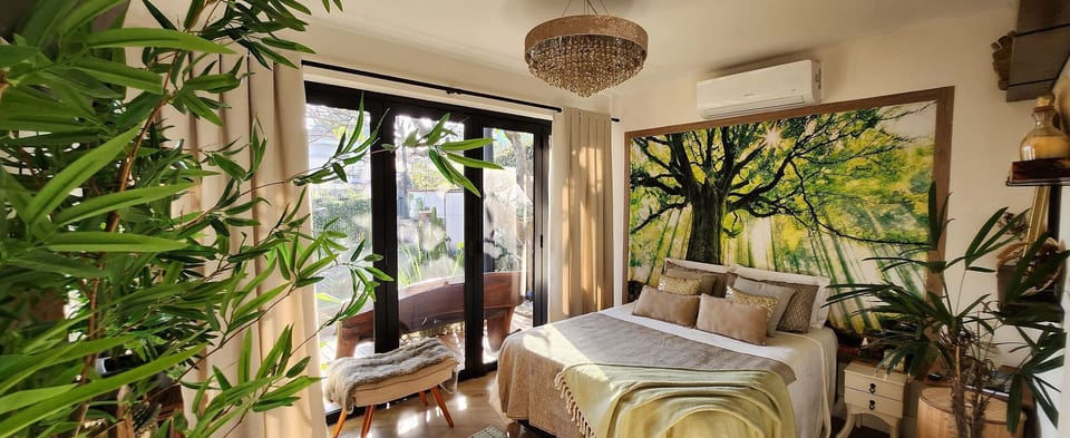 Photo of the whole room,Bedroom