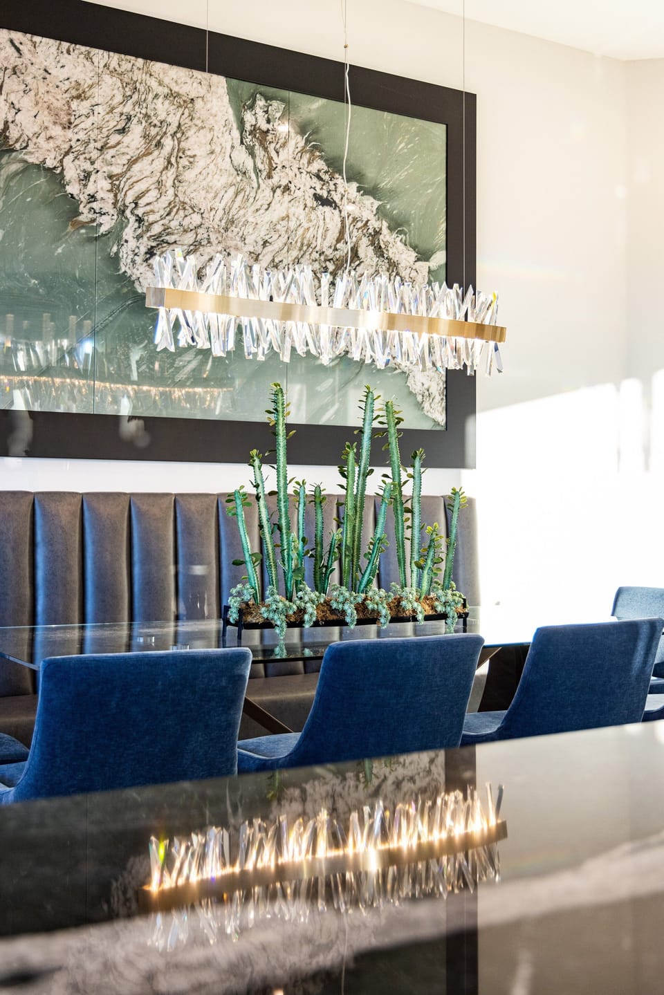 Dining table for 10 guests