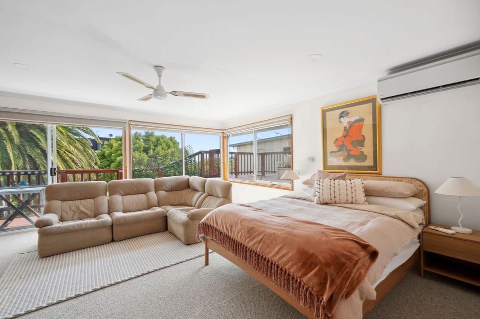Master Bedroom - Upstairs - Bedroom 1