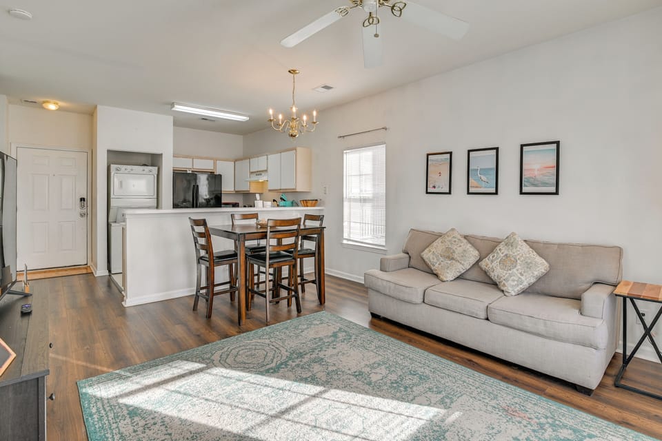 Living Room | Smart TV | Balcony Access