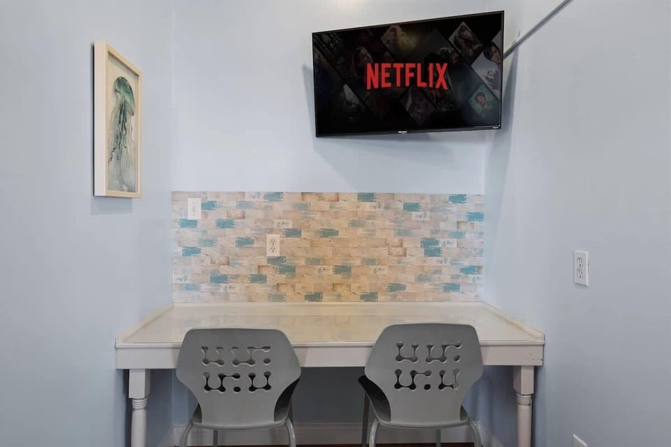 Where productivity meets inspiration. This workspace is designed to foster creativity and focus, providing a perfect balance of functionality and style for all your workday needs #WorkspaceGoals 