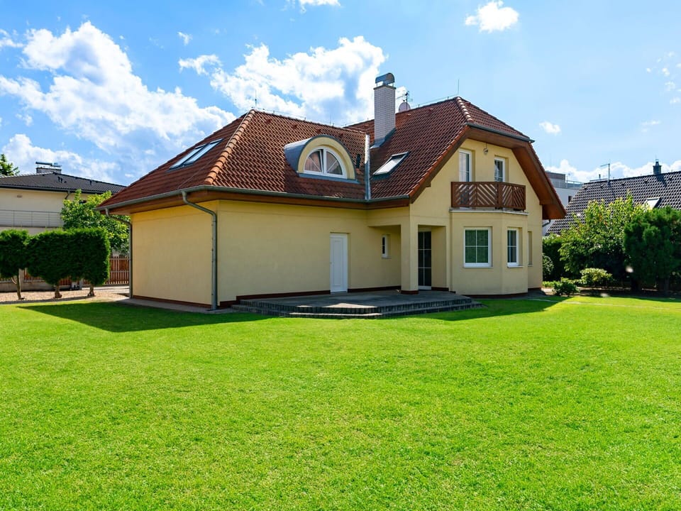 Grass, House, Home, Residential Area, Roof, Lawn, Garden, Land Lot, Cottage, Estate