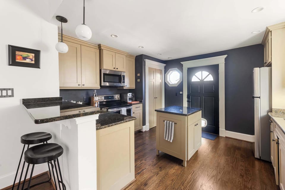 14 Kitchen