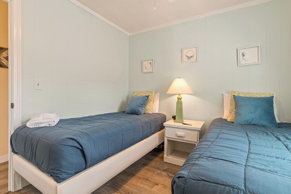 Two Twin Bedroom