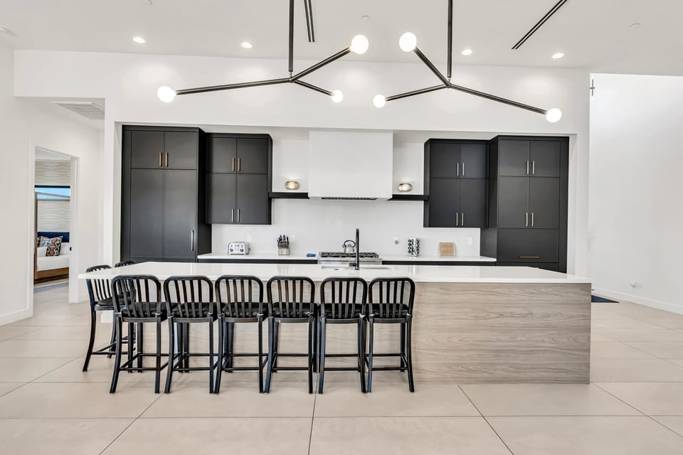 Kitchen island with barstool seating