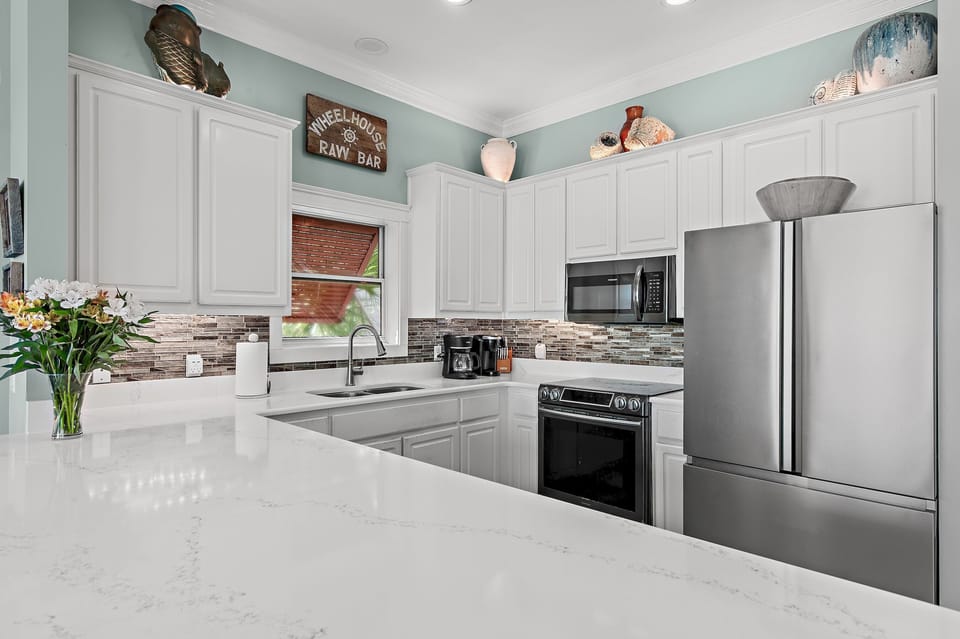 Anchor Cliff-Seacrest-Second Floor Kitchen - Anchor Cliff-Seacrest-Second Floor Kitchen
