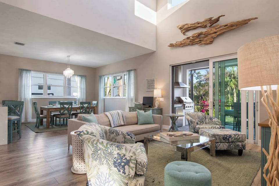 Work & play in style—ideal for remote workers!