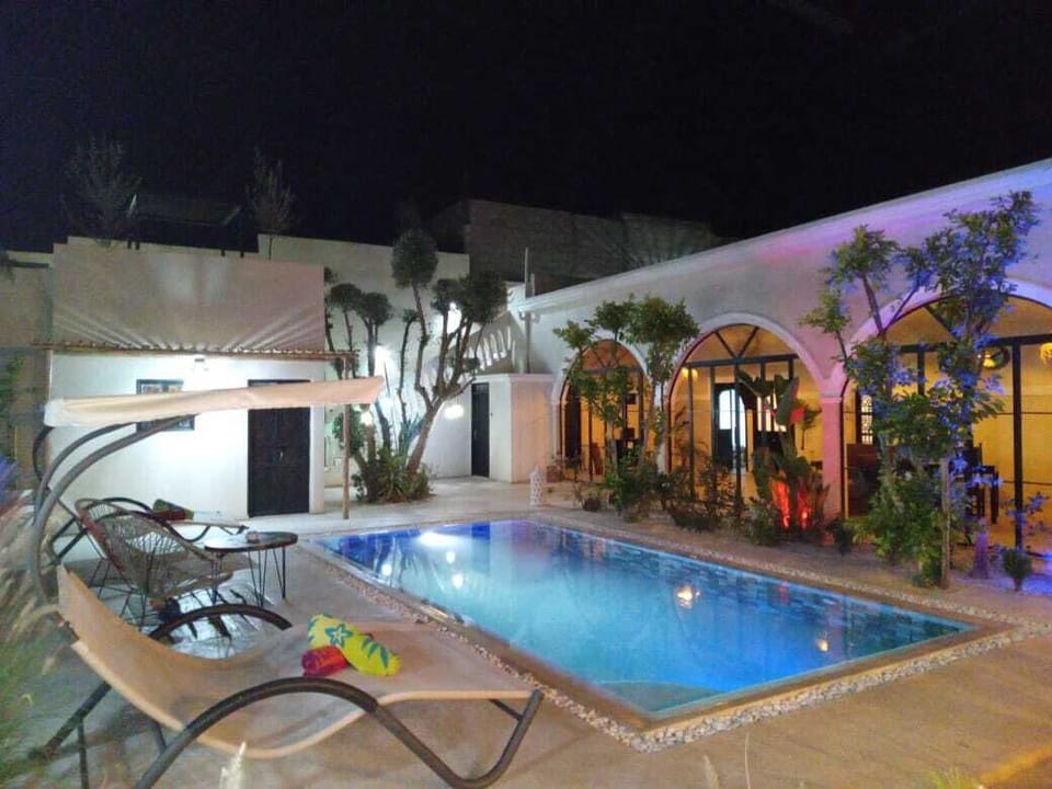 Pool