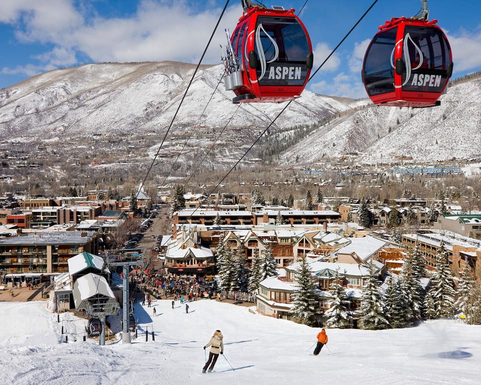 Aspen mountain 25 mins drive away to ski